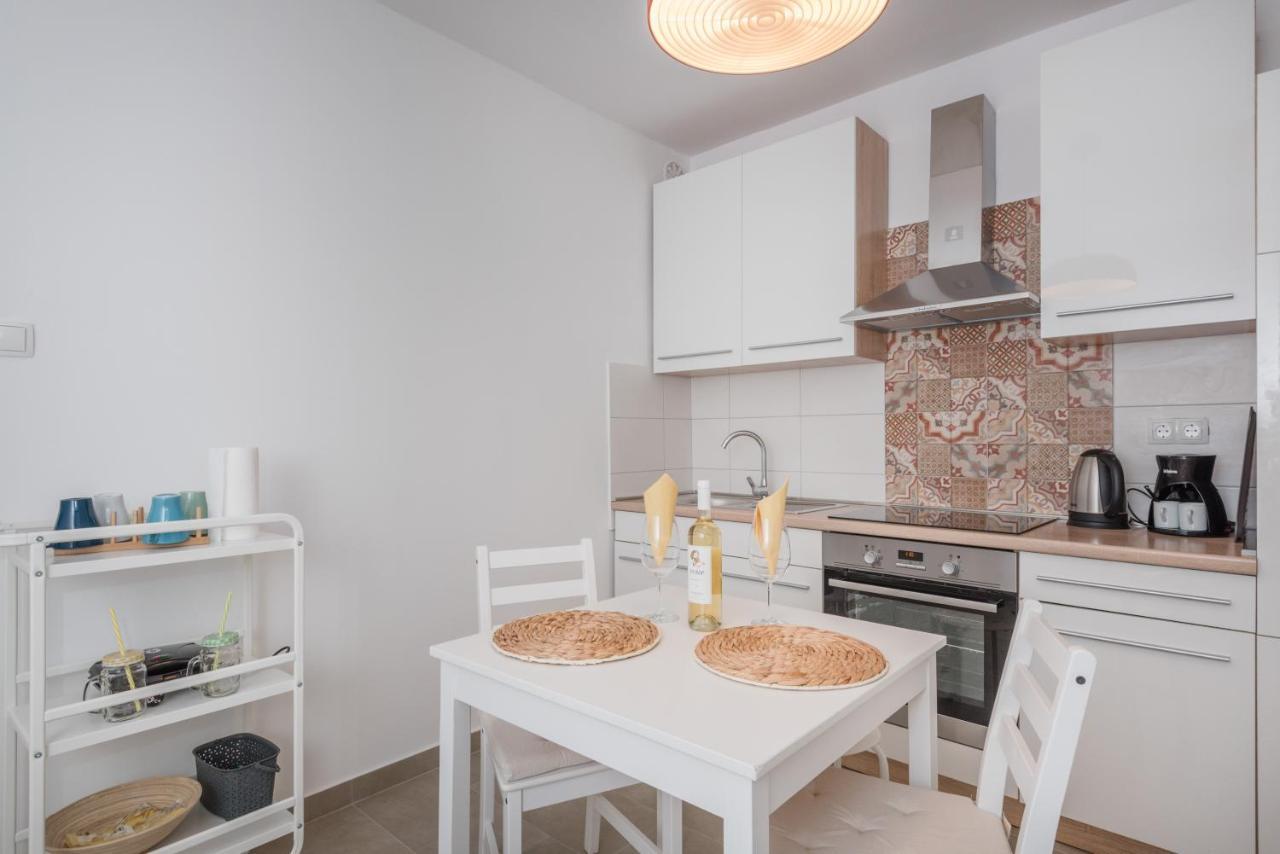 Apartment Angelina Free Public Parking Zadar Exterior foto